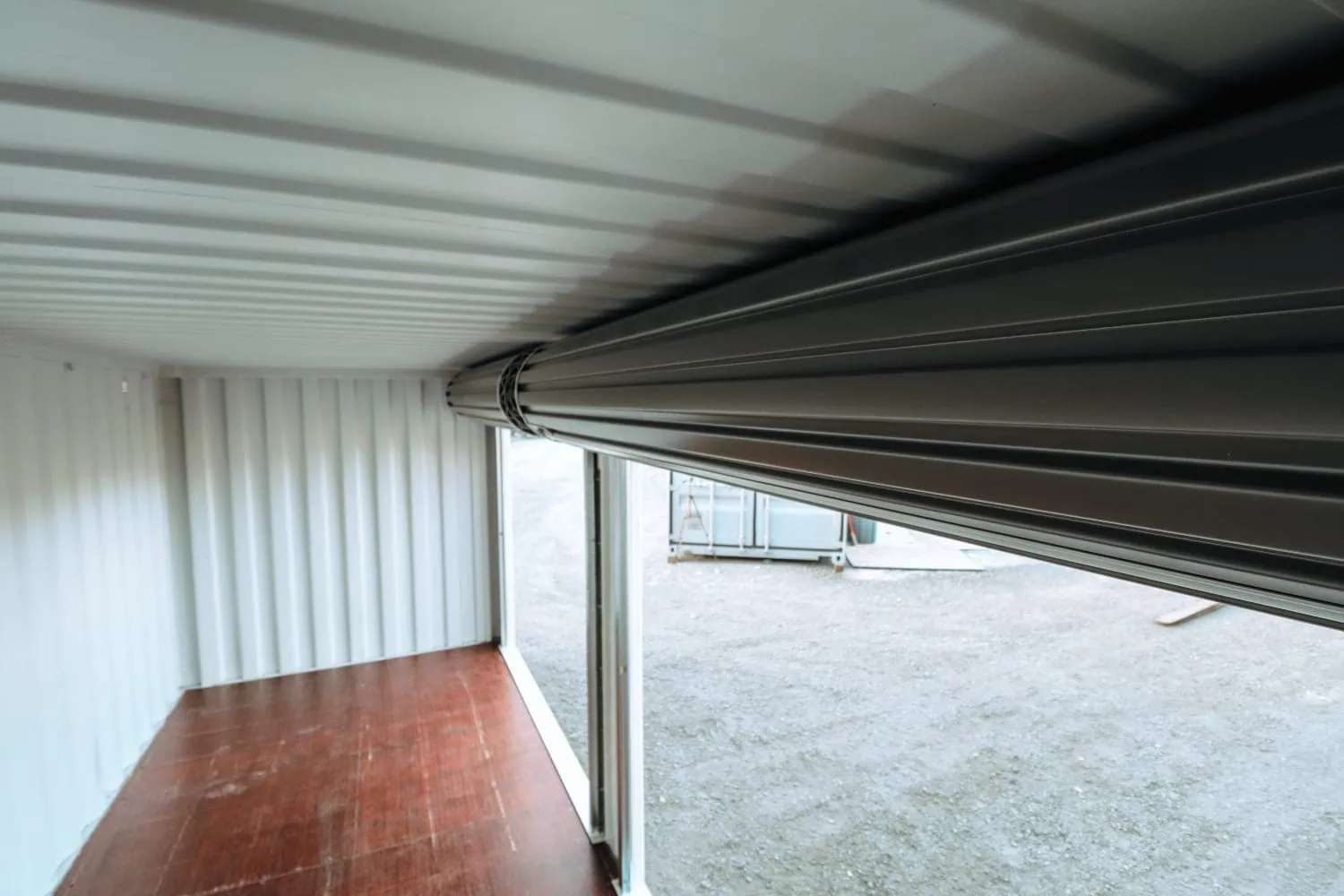 20ft High Cube Container with 2 Roll-Up Side Doors - Image 4