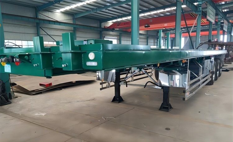 3 Axle Flatbed Trailer with Air Suspension - Image 2