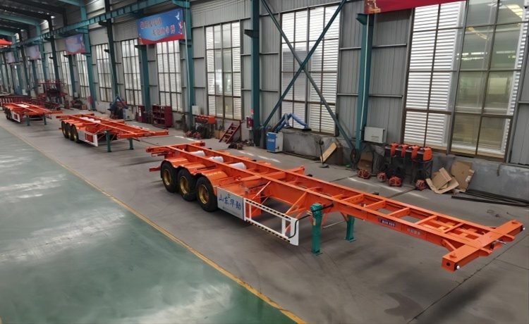 45ft 3-Axle Skeletal Container Trailer - Image 4